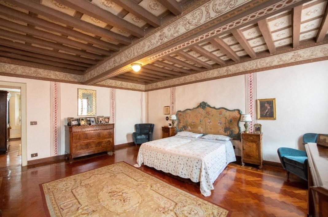 Villa Ottocentesca Immersa Nel Verde Montecavolo Bagian luar foto